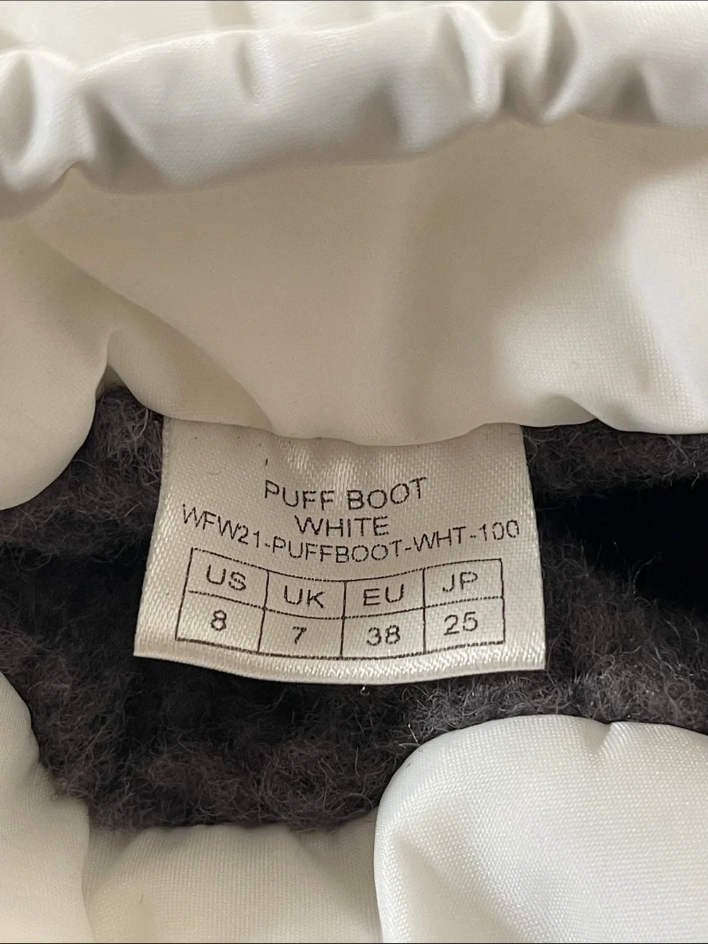 Ross & Snow White Wool Lined Puff Boot Size 8  Made In Italy NEW